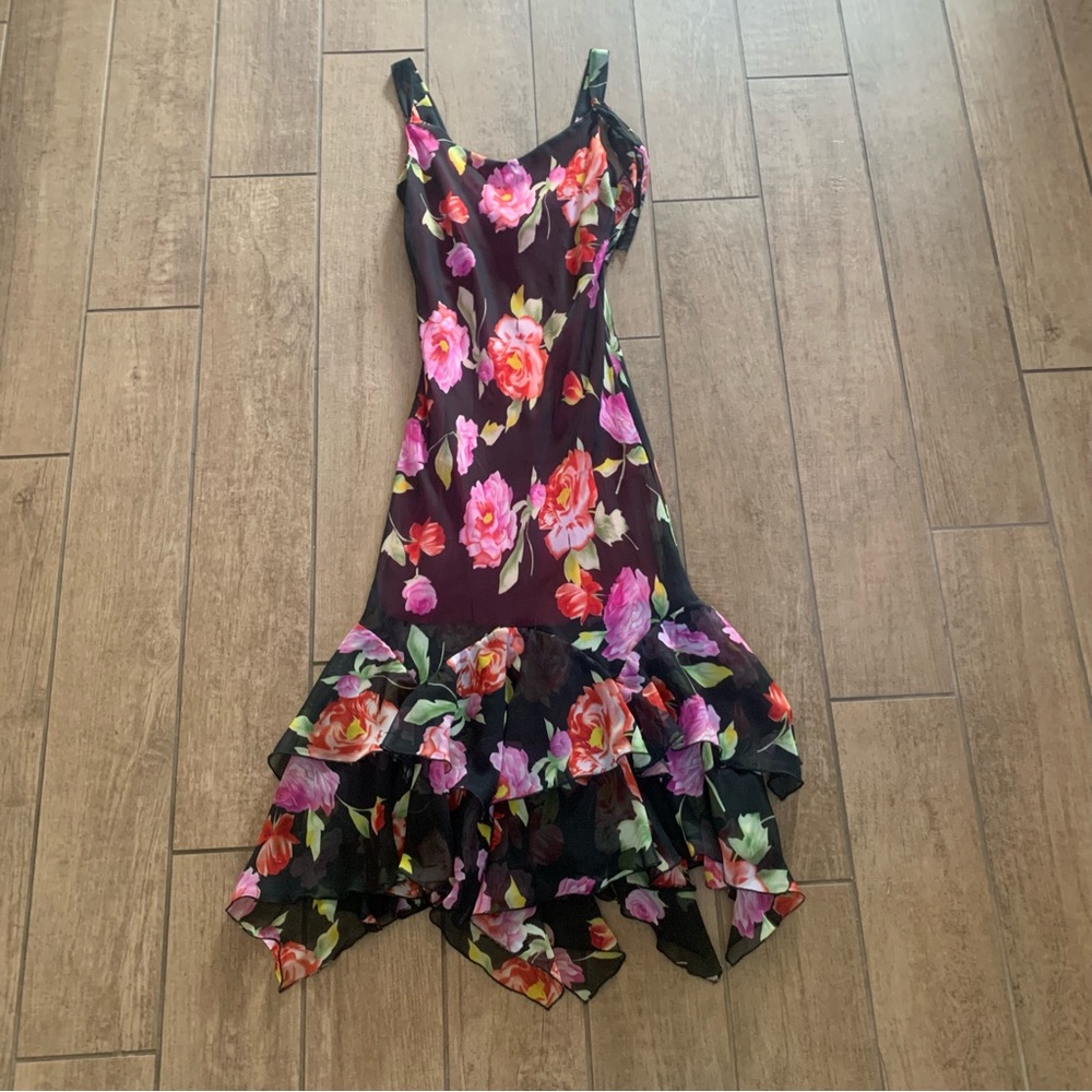 Emily D. Floral Frills dress |size Medium